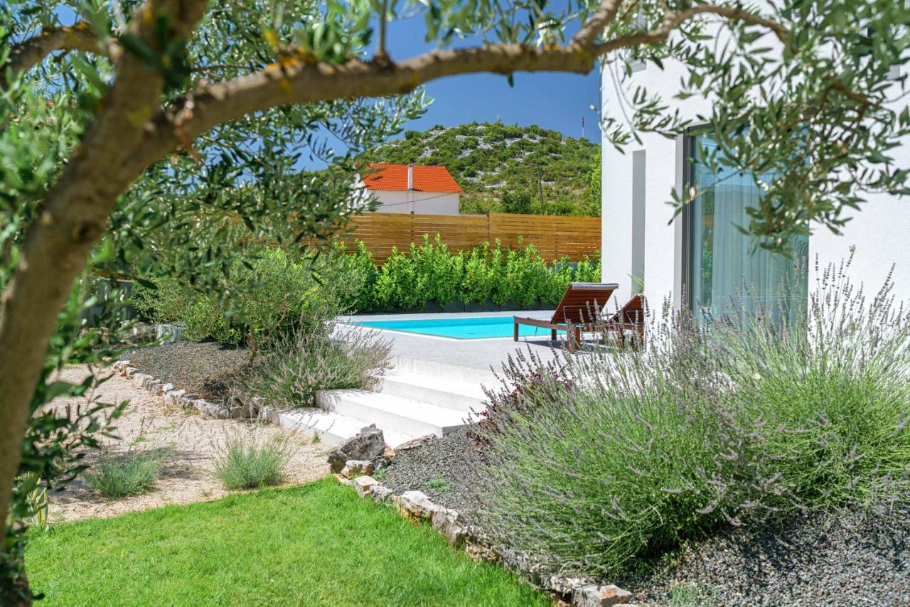 Villa O Vodice Eksteriør billede