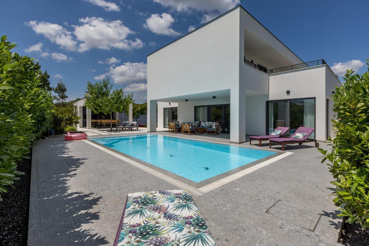 Villa O Vodice Eksteriør billede